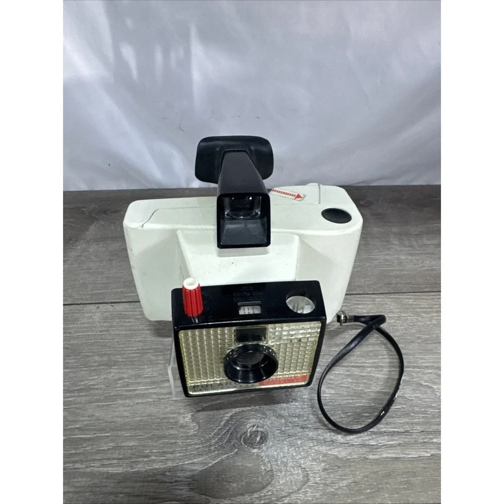 Polaroid Land Camera Swinger Model 20 Untested Vintage